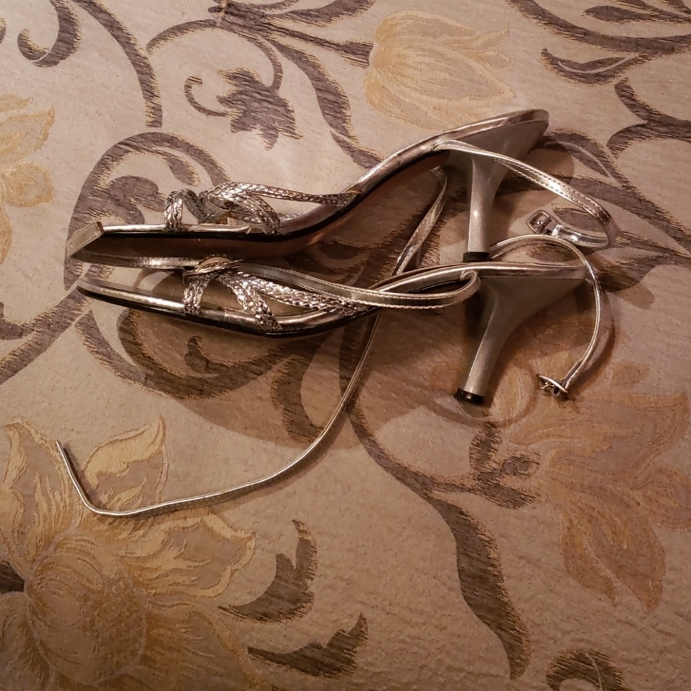 Shoes - Picture 3 of 5